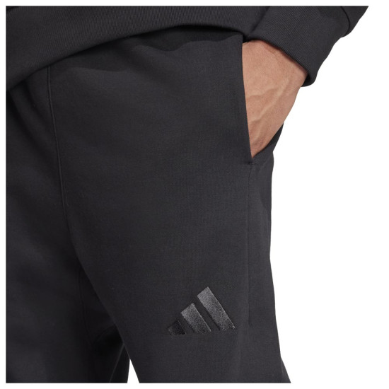 Adidas Ανδρικό παντελόνι φόρμας All SZN Fleece Regular Tapered Pants Adidas Ανδρικό παντελόνι φόρμας All SZN Fleece Regular Tapered Pants